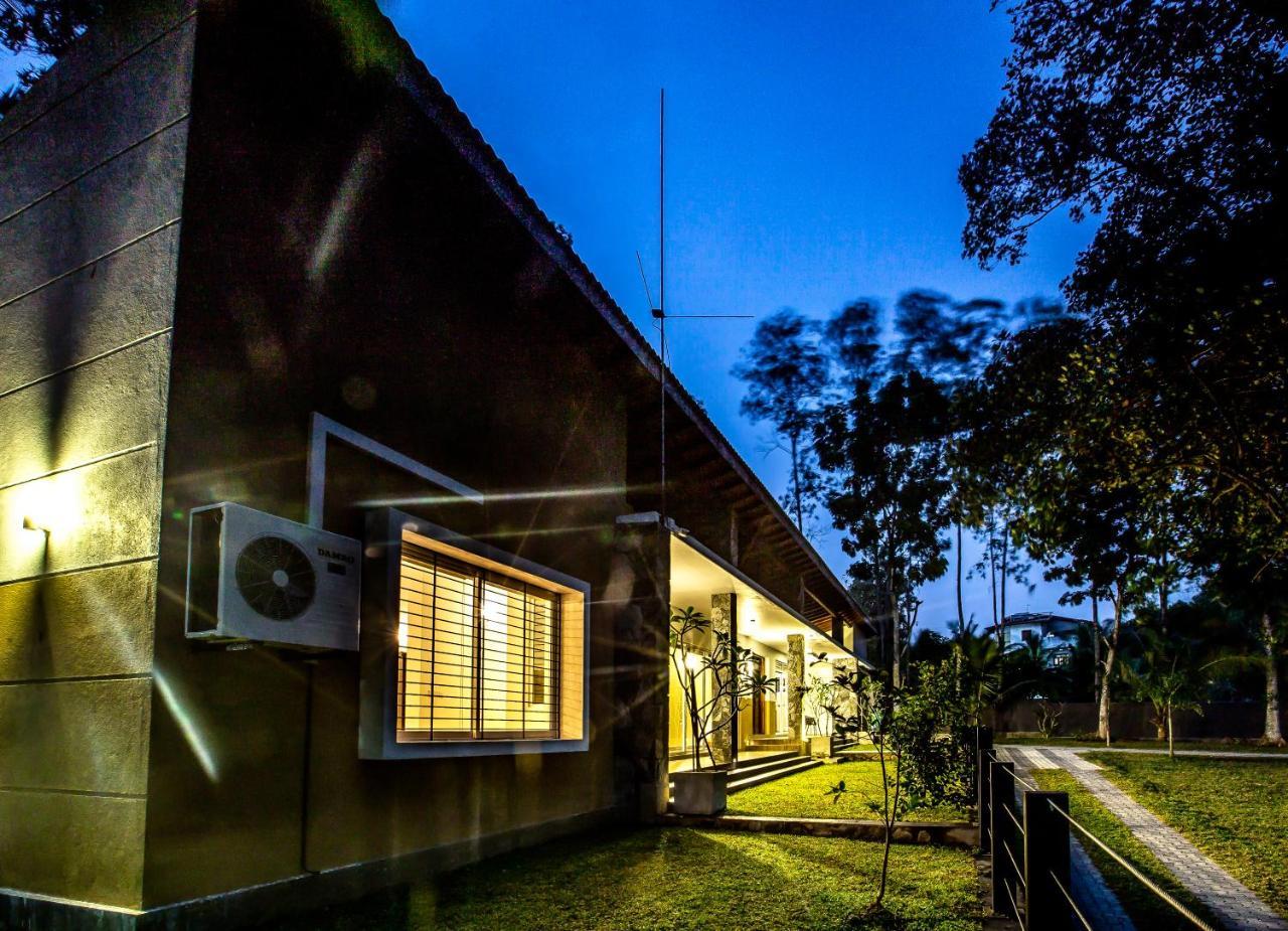 Temple Pond Villa Colombo Piliyandala Dış mekan fotoğraf